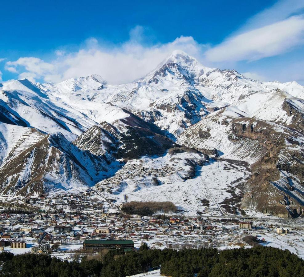 Hotel Axien Kazbegi Exteriér fotografie