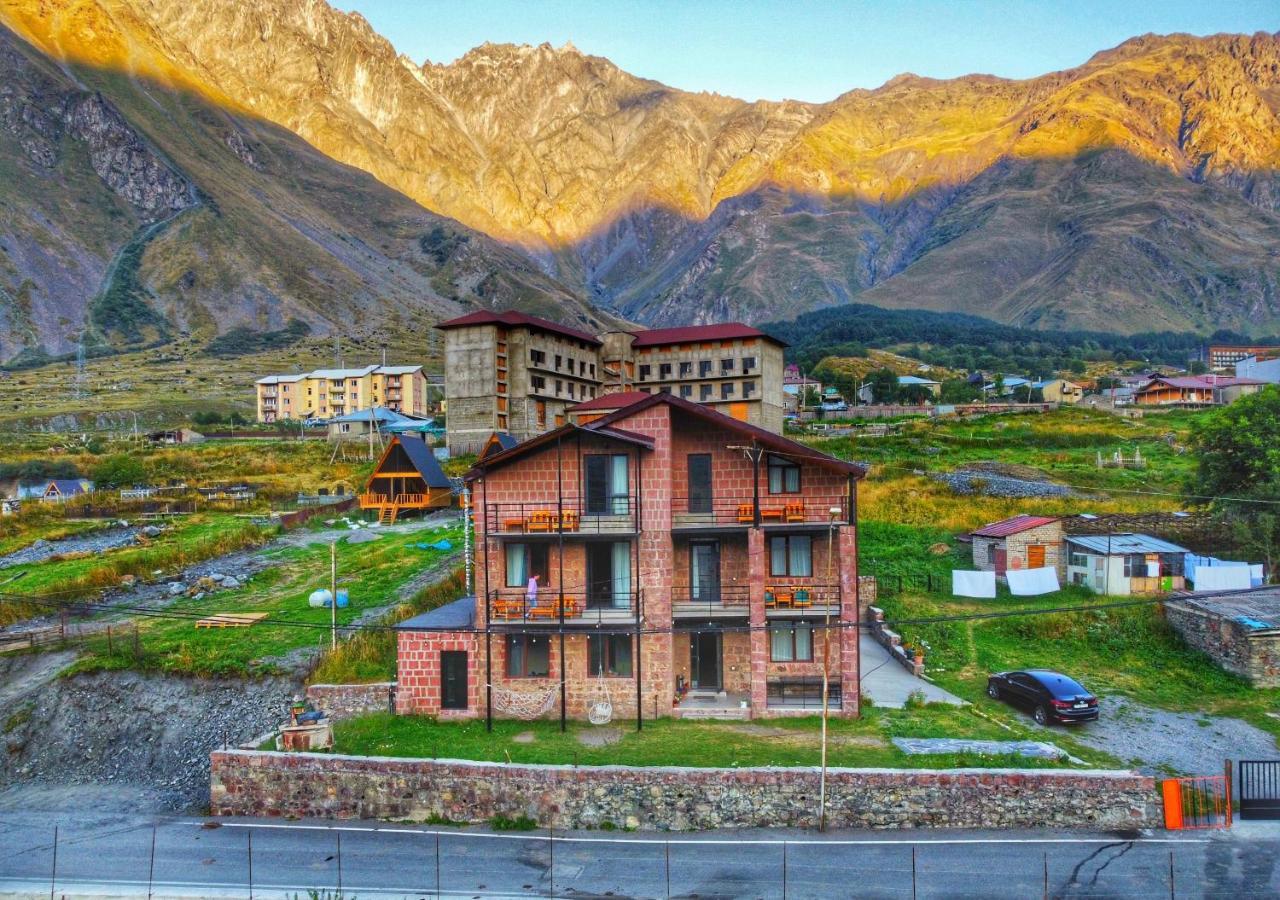 Hotel Axien Kazbegi Exteriér fotografie