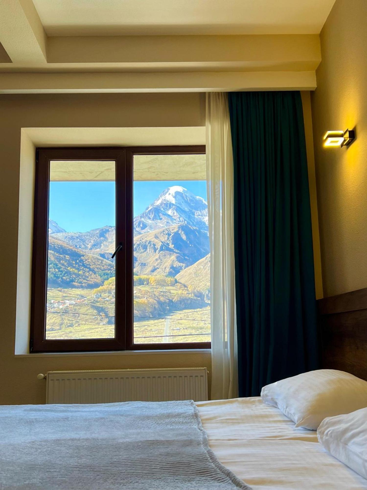 Hotel Axien Kazbegi Exteriér fotografie